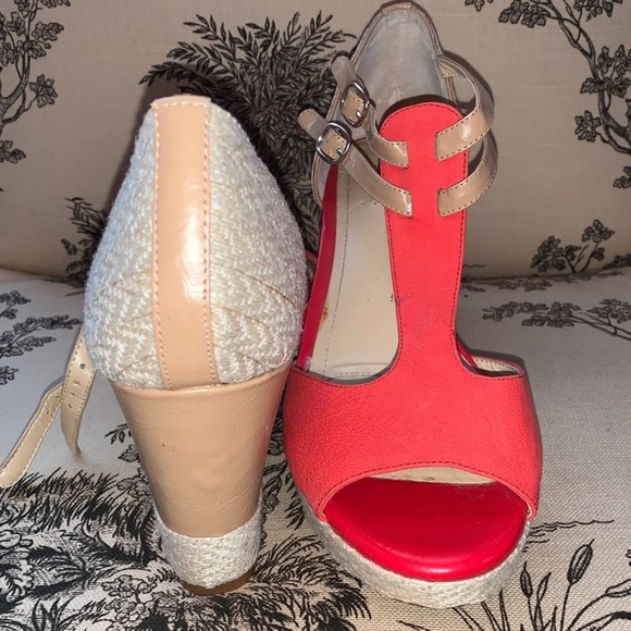 Heels - Picture 3 of 3